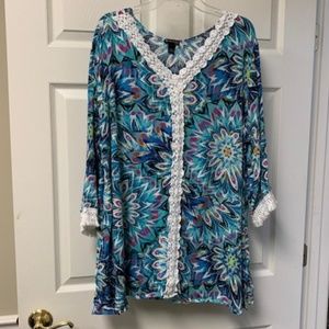 BRIGHT BEACHY TUNIC WITH FRINGE DETAIL